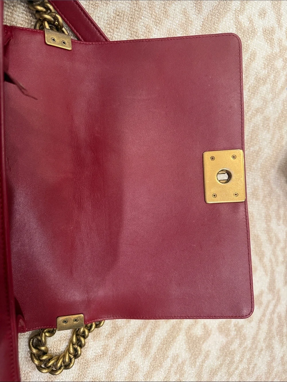 CHANEL Quilted Shoulder Bag in Burgundy with Gold Hardware